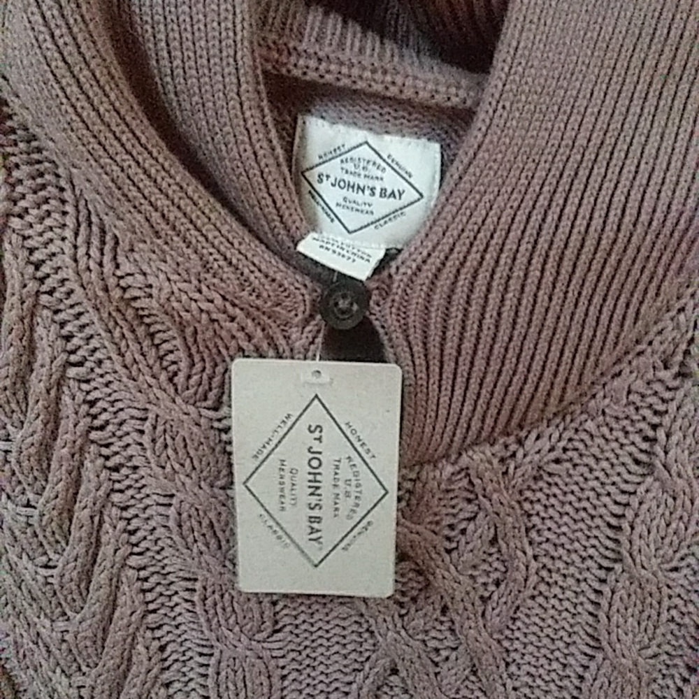 Sweater - Picture 4 of 4